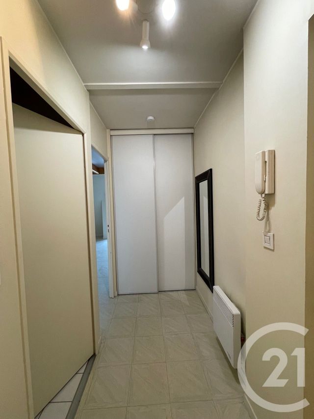 Appartement Studio à louer SAVIGNY SUR ORGE