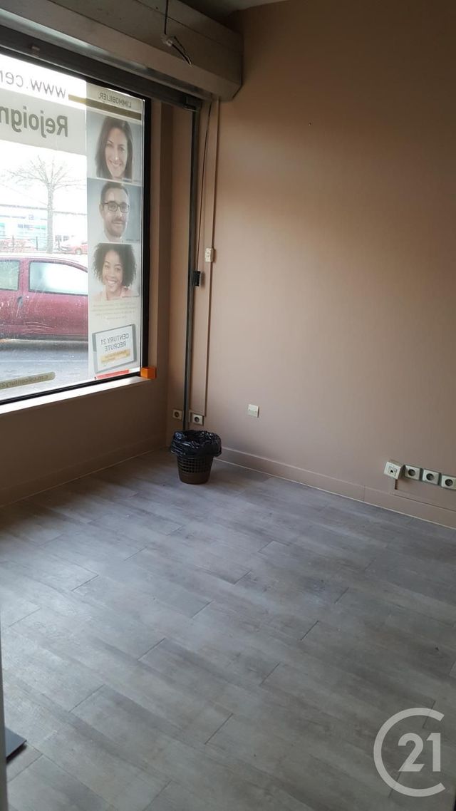 Afficher la photo en grand commerce à louer - 75.05 m2 - RIS ORANGIS - 91 - ILE-DE-FRANCE - Century 21 Accord Immobilier