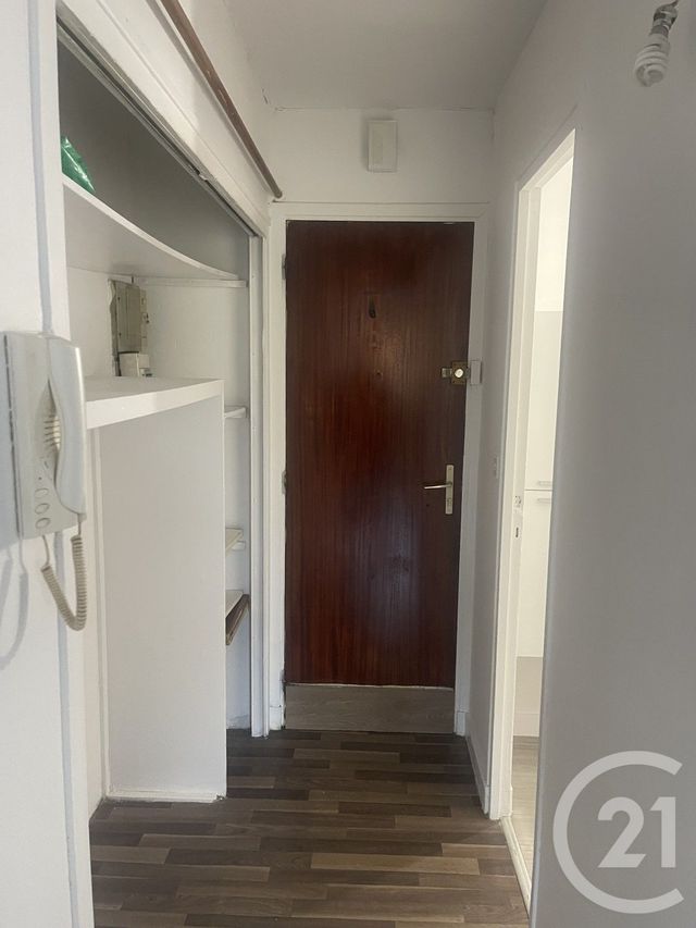 Appartement Studio à louer - 1 pièce - 22.68 m2 - JUVISY SUR ORGE - 91 - ILE-DE-FRANCE - Century 21 Accord Immobilier