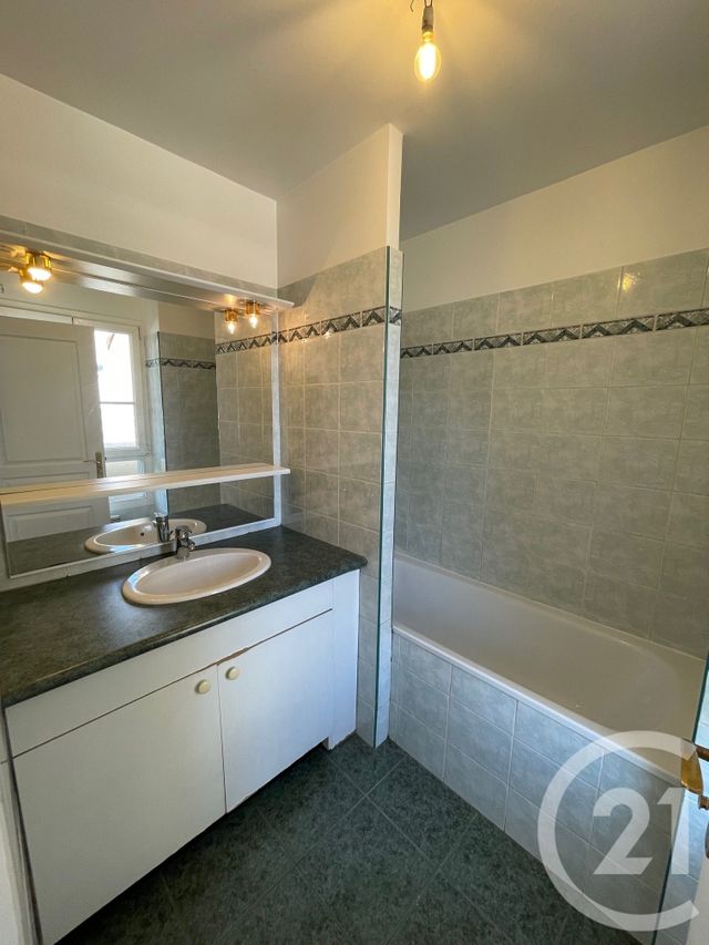 Appartement F2 à louer - 2 pièces - 42.81 m2 - SAVIGNY SUR ORGE - 91 - ILE-DE-FRANCE - Century 21 Accord Immobilier