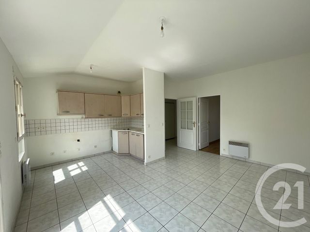 Appartement F2 à louer - 2 pièces - 42.81 m2 - SAVIGNY SUR ORGE - 91 - ILE-DE-FRANCE - Century 21 Accord Immobilier