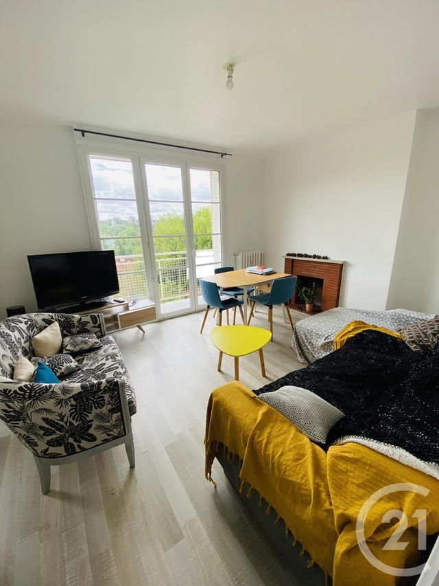 Appartement F4 à vendre - 4 pièces - 62.54 m2 - SAVIGNY SUR ORGE - 91 - ILE-DE-FRANCE - Century 21 Accord Immobilier