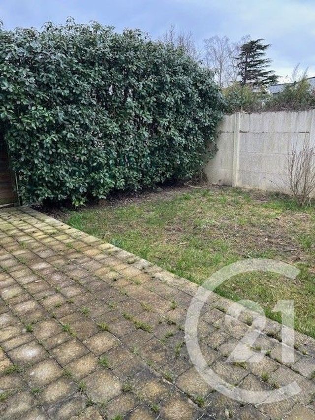 maison à louer - 4 pièces - 91.07 m2 - STE GENEVIEVE DES BOIS - 91 - ILE-DE-FRANCE - Century 21 Accord Immobilier