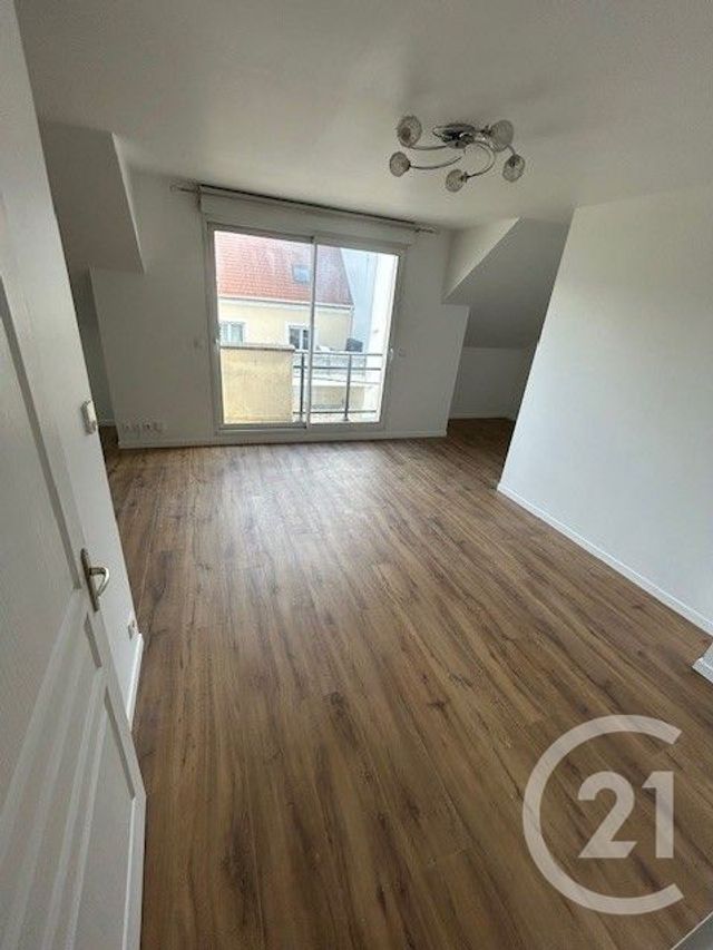 Appartement F2 à louer - 2 pièces - 67.46 m2 - SAVIGNY SUR ORGE - 91 - ILE-DE-FRANCE - Century 21 Accord Immobilier