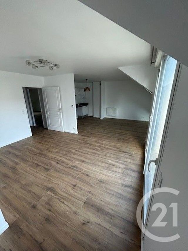 Appartement F2 à louer - 2 pièces - 67.46 m2 - SAVIGNY SUR ORGE - 91 - ILE-DE-FRANCE - Century 21 Accord Immobilier