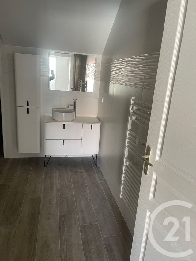 Appartement F2 à louer - 2 pièces - 67.46 m2 - SAVIGNY SUR ORGE - 91 - ILE-DE-FRANCE - Century 21 Accord Immobilier