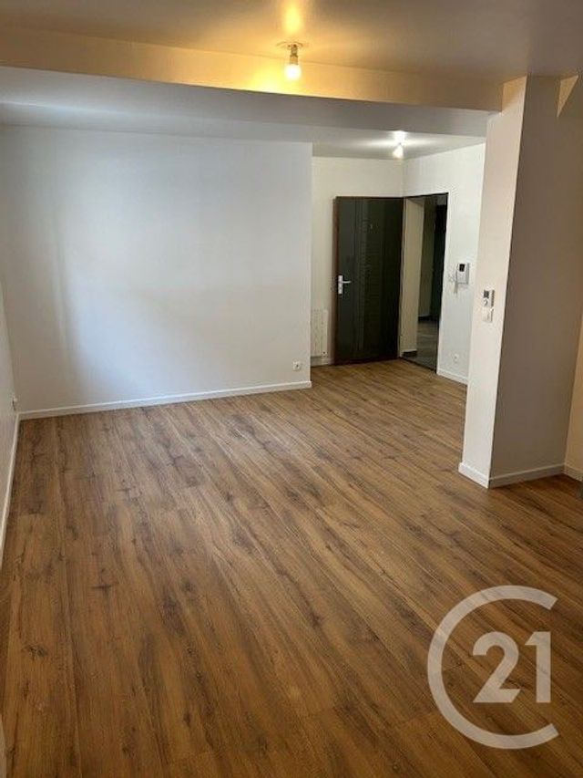 Appartement Studio à louer SAVIGNY SUR ORGE