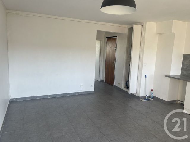 Appartement à louer - 2 pièces - 41.23 m2 - SAVIGNY SUR ORGE - 91 - ILE-DE-FRANCE - Century 21 Accord Immobilier