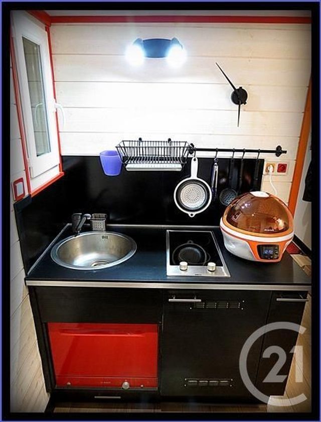 Afficher la photo en grand Appartement F1 à vendre - 1 pièce - 25.36 m2 - VERSAILLES - 78 - ILE-DE-FRANCE - Century 21 Accord Immobilier