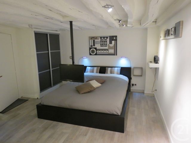 Afficher la photo en grand Appartement F1 à vendre - 1 pièce - 25.36 m2 - VERSAILLES - 78 - ILE-DE-FRANCE - Century 21 Accord Immobilier