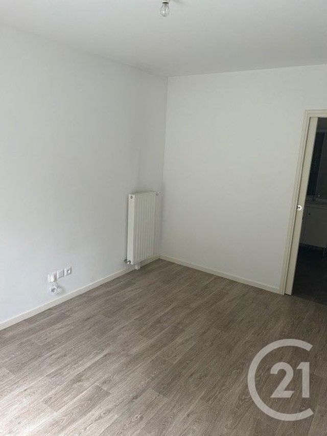 Appartement F2 à louer - 2 pièces - 46.53 m2 - ARPAJON - 91 - ILE-DE-FRANCE - Century 21 Accord Immobilier