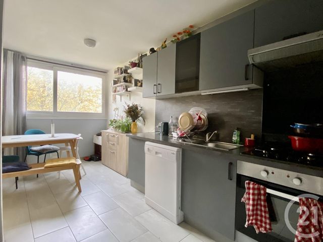 Appartement F3 à vendre - 3 pièces - 58.0 m2 - SAVIGNY SUR ORGE - 91 - ILE-DE-FRANCE - Century 21 Accord Immobilier