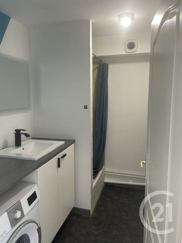 Appartement F1 à louer - 1 pièce - 28.6 m2 - GIF SUR YVETTE - 91 - ILE-DE-FRANCE - Century 21 Accord Immobilier